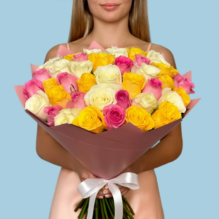 Bouquet of 50 Mix roses image