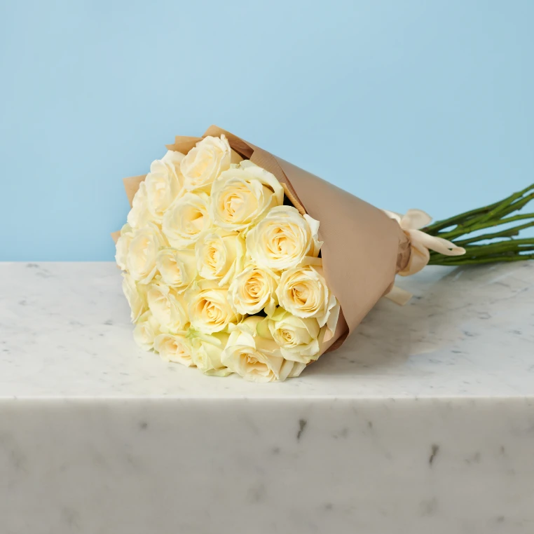 20 Premium White Roses image
